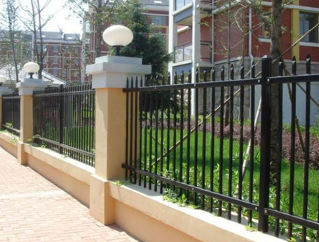 双横杠锌钢护栏网